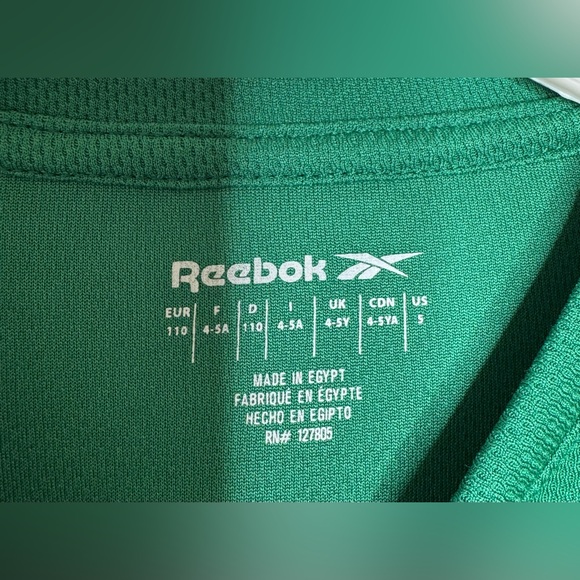 Reebok size 5 two piece athletic shirt and matching shorts set - Picture 3 of 5